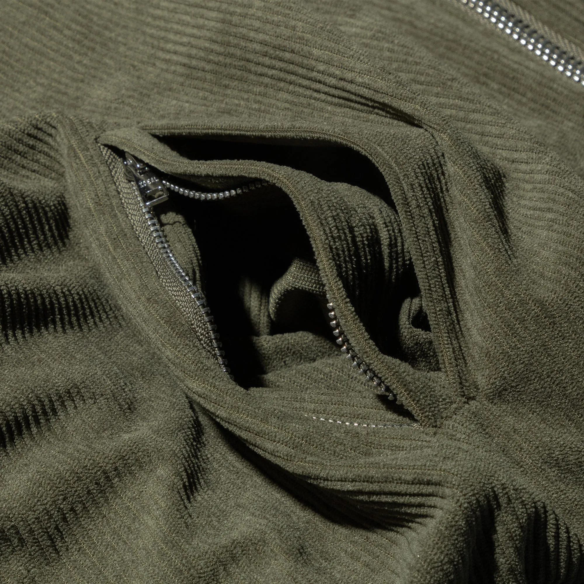 DERBY [JACKET] 04735