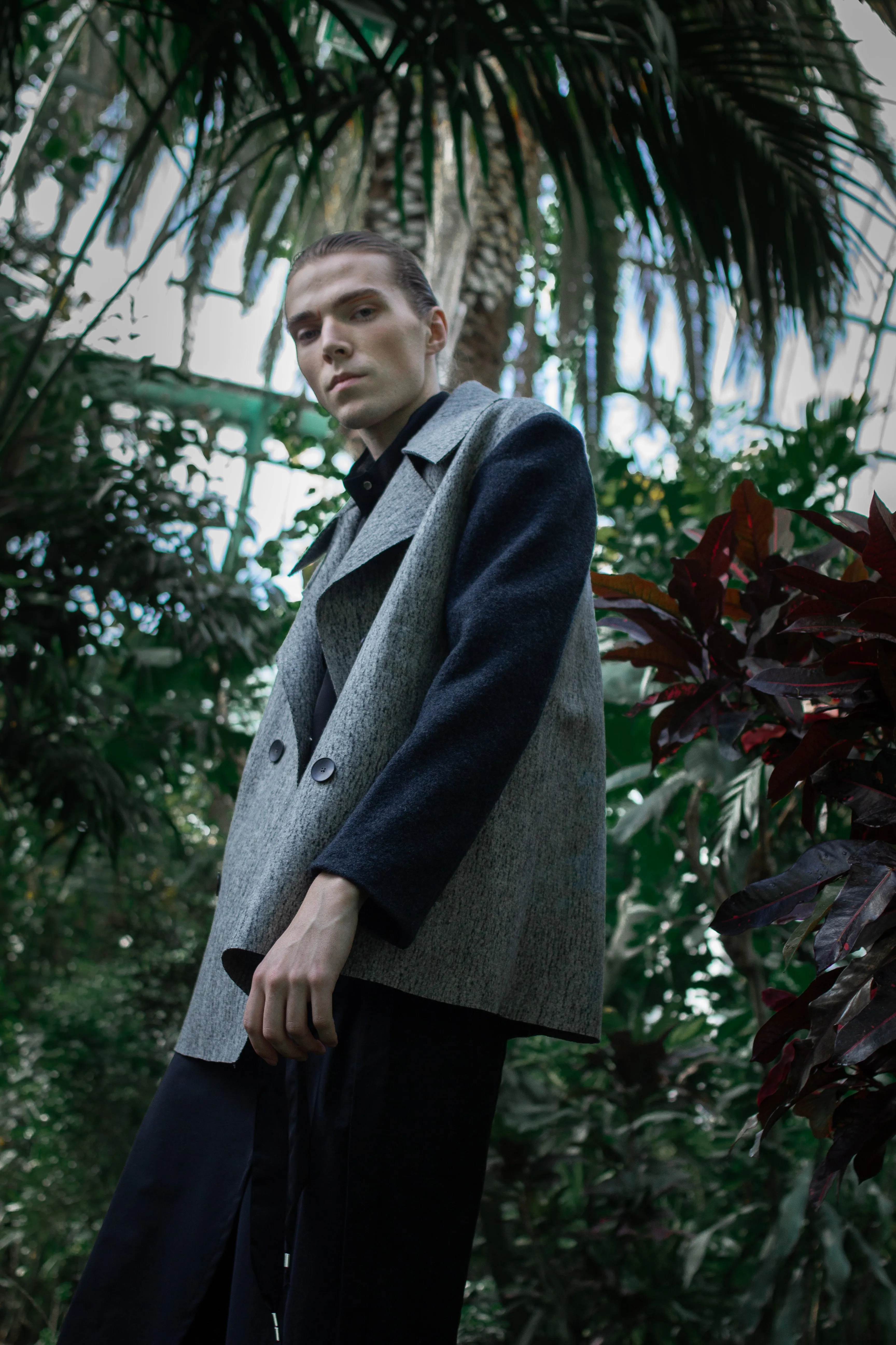 Gender-neutral Marbled Kobe Pea-coat with faux shearling sleeves